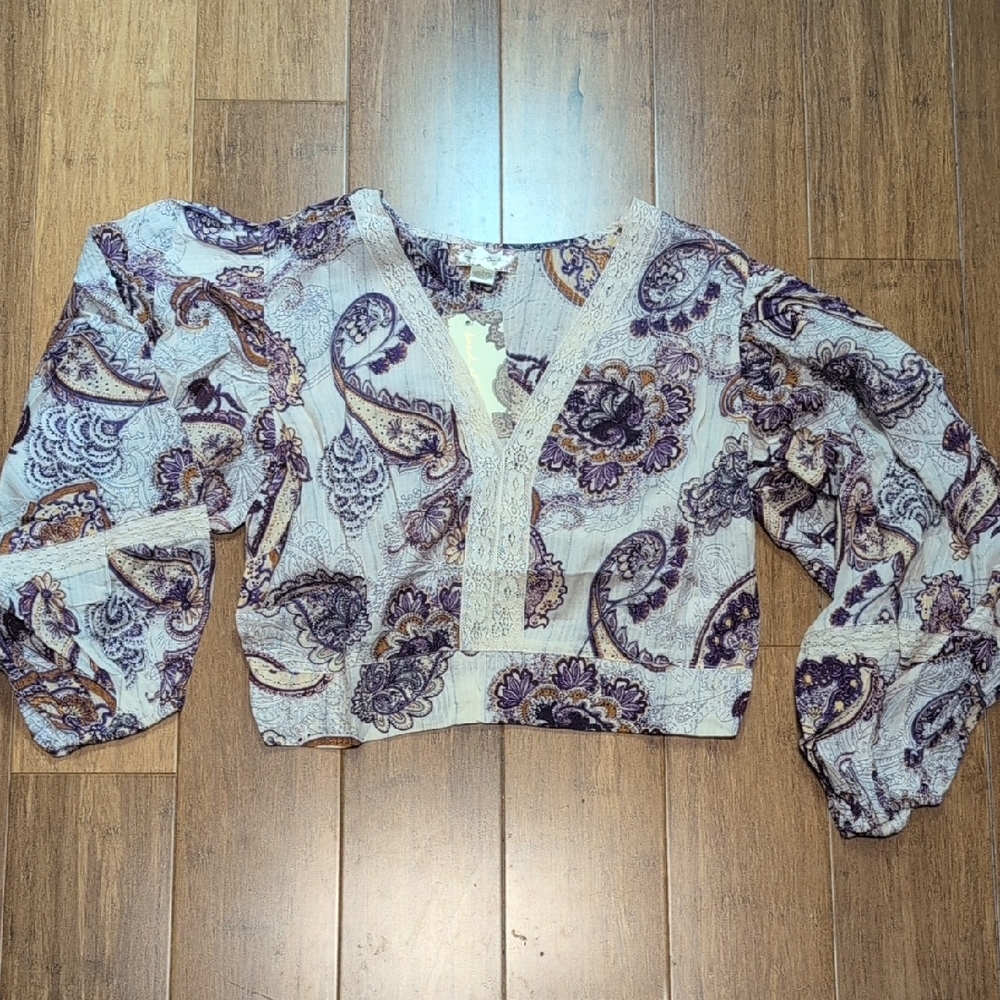 Band the Free Mirabelle Cream and Purple Cropped Blouse Size Large - Picture 6 of 11